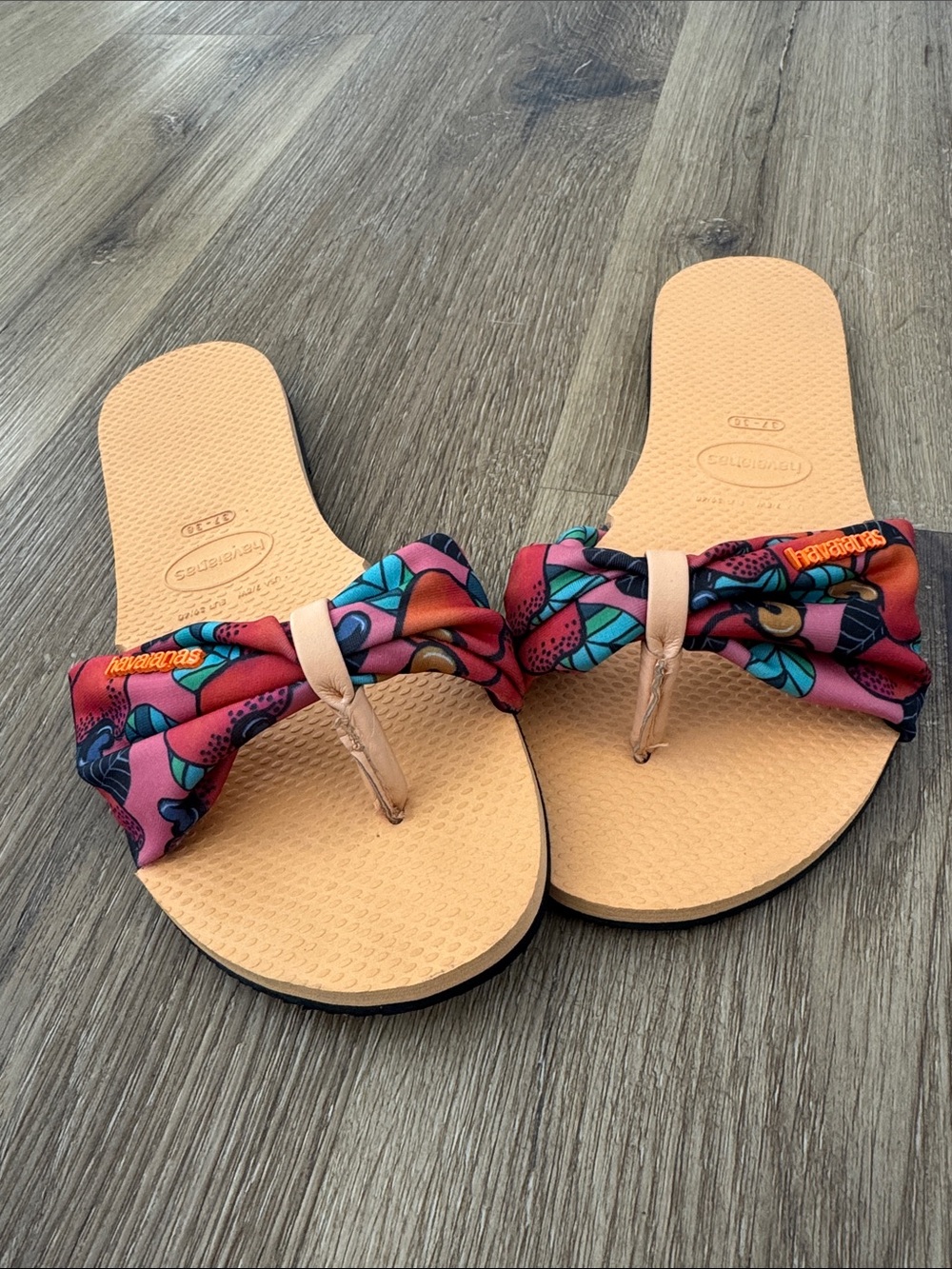 Havaianas St. Tropez Floral Sandal, Size 37-38